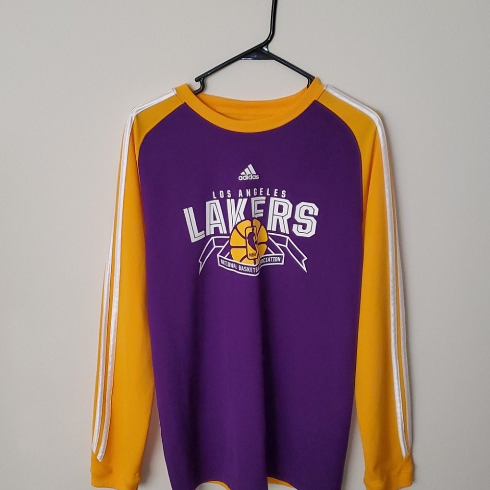 Long sleeve lakers shirt!!